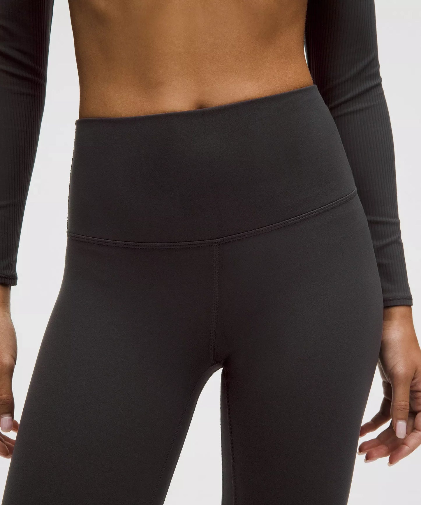 Pantalón de tiro alto