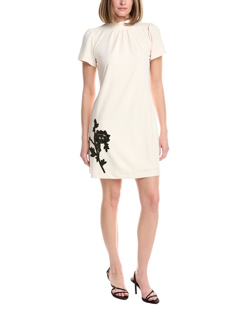 Vestido con cuello alto
