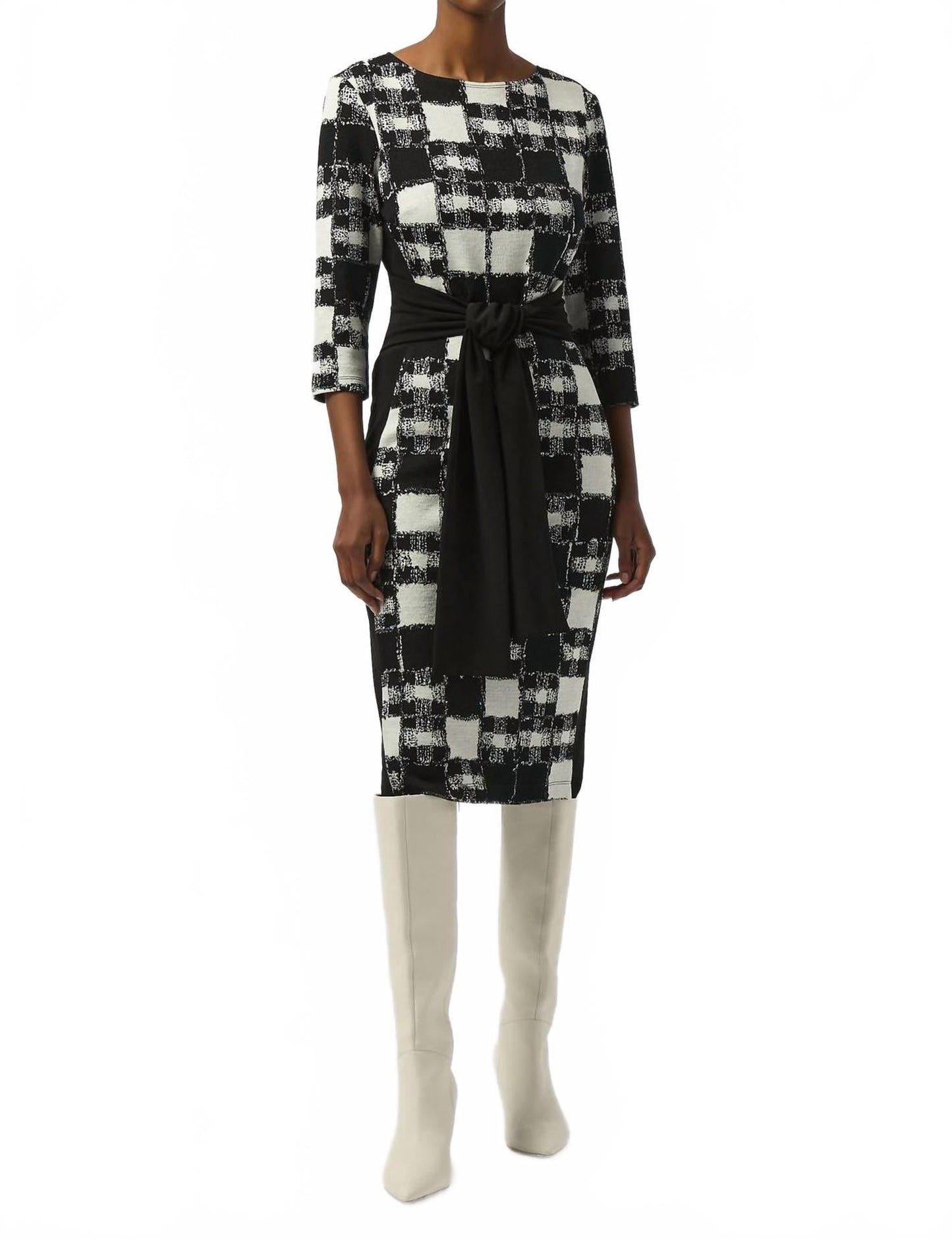 Vestido de mujer color negro y crema