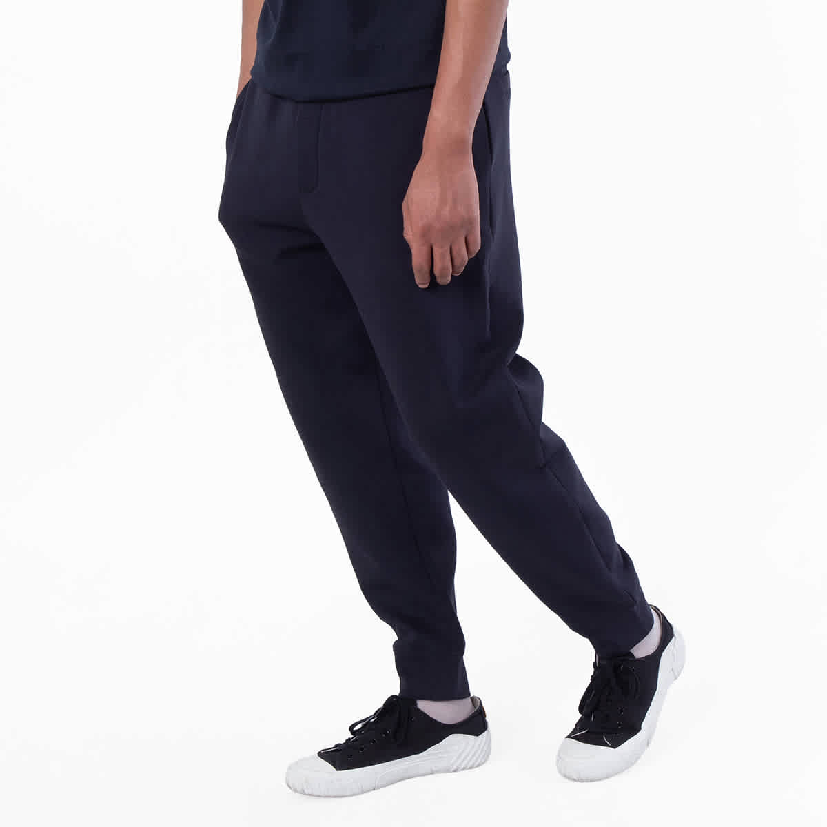Pantalón deportivo con bordado
