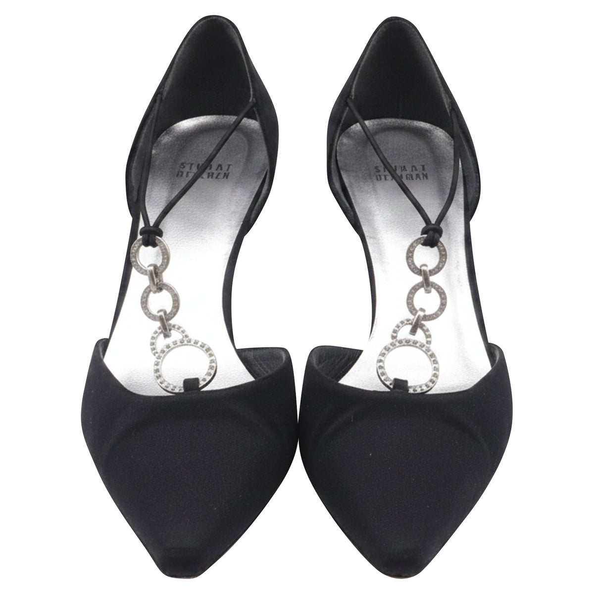 Tacones de satén color negro