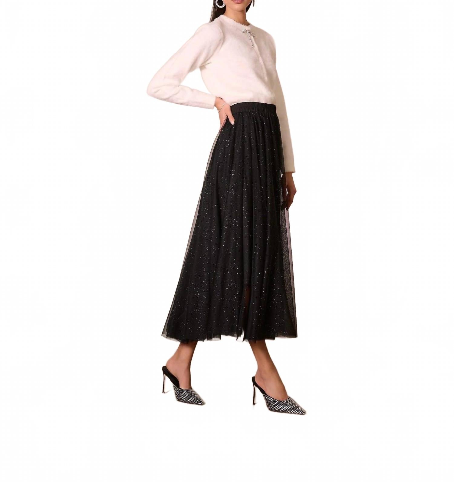 Falda color negro