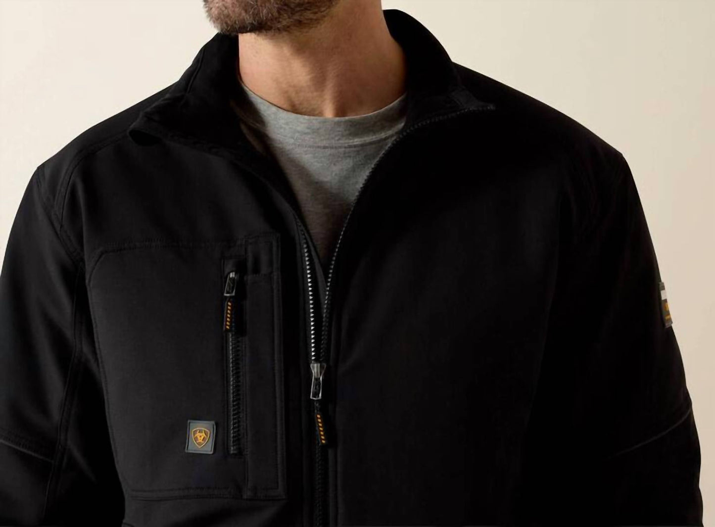 Chaqueta color negro