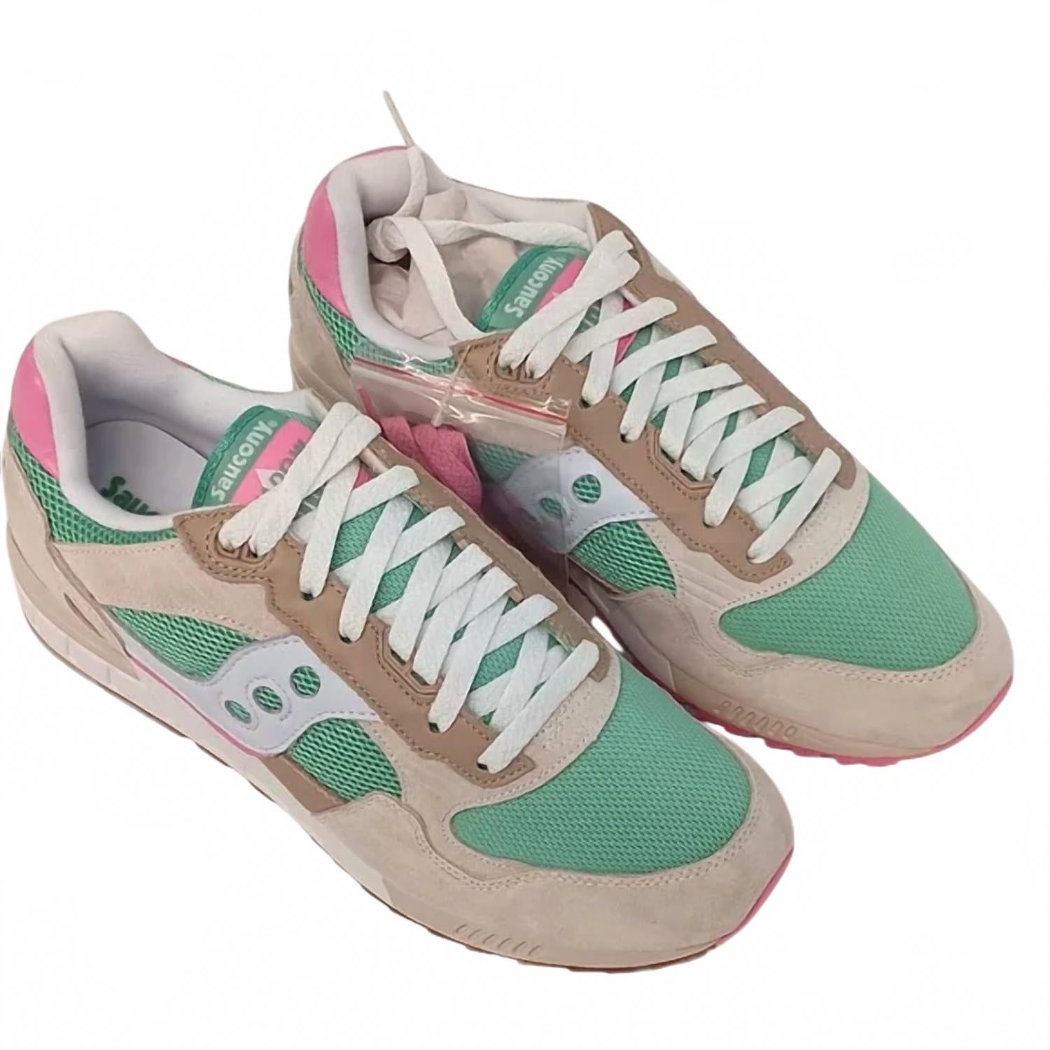 Tenis de mujer color blanco y rosado