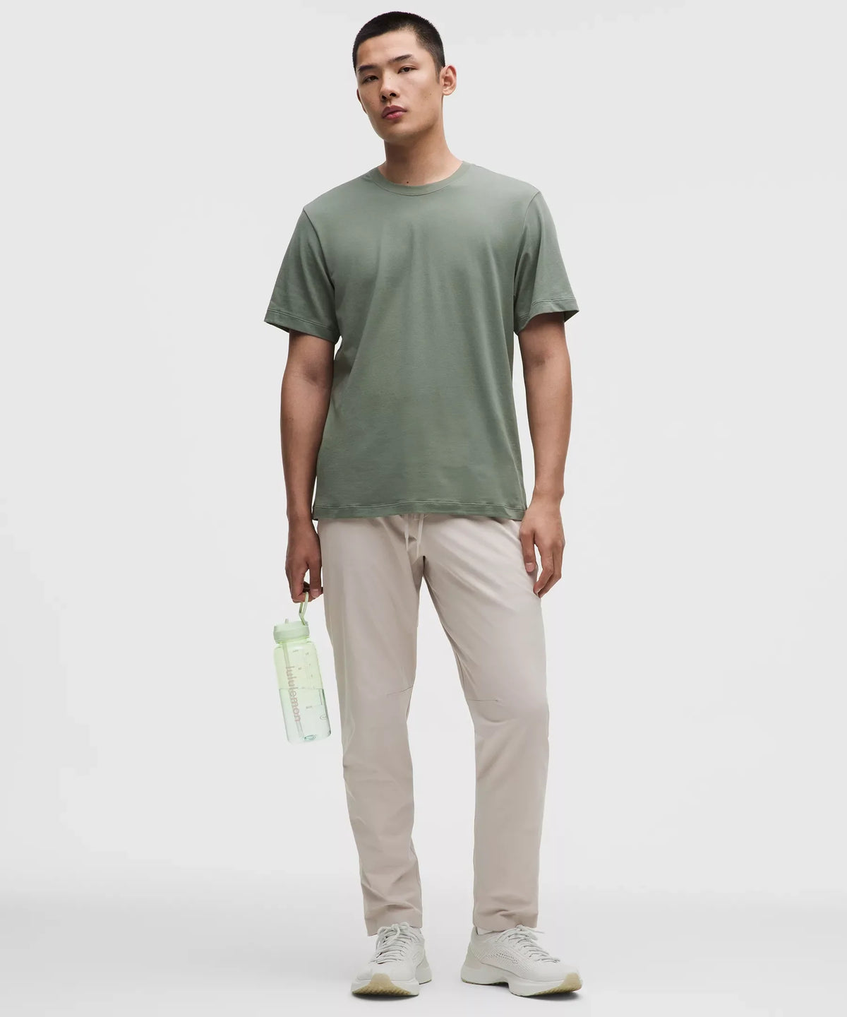 Pantalón de corte ajustado