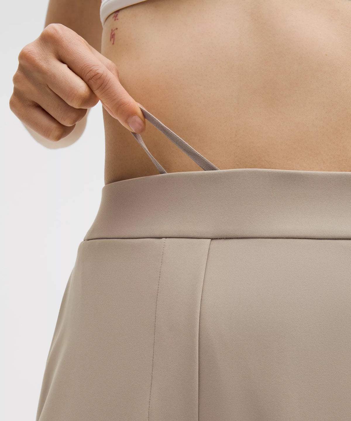 Pantalón de tiro alto