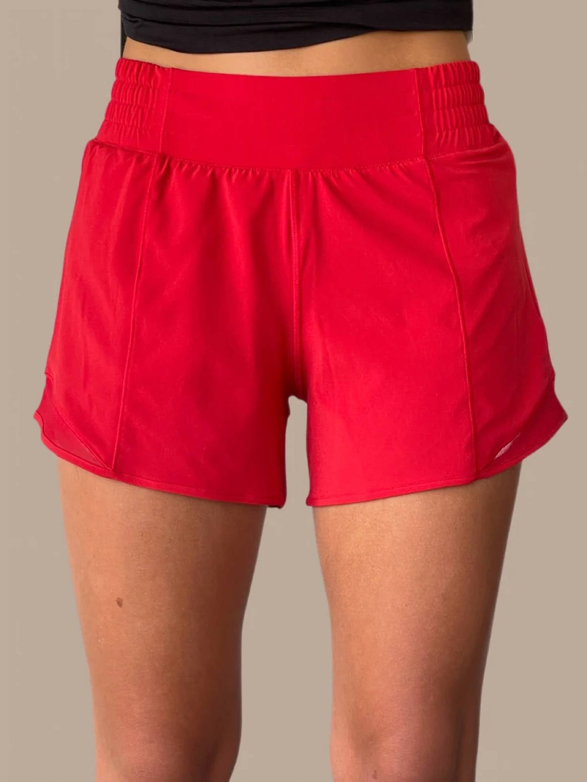 Short de tiro alto color rojo