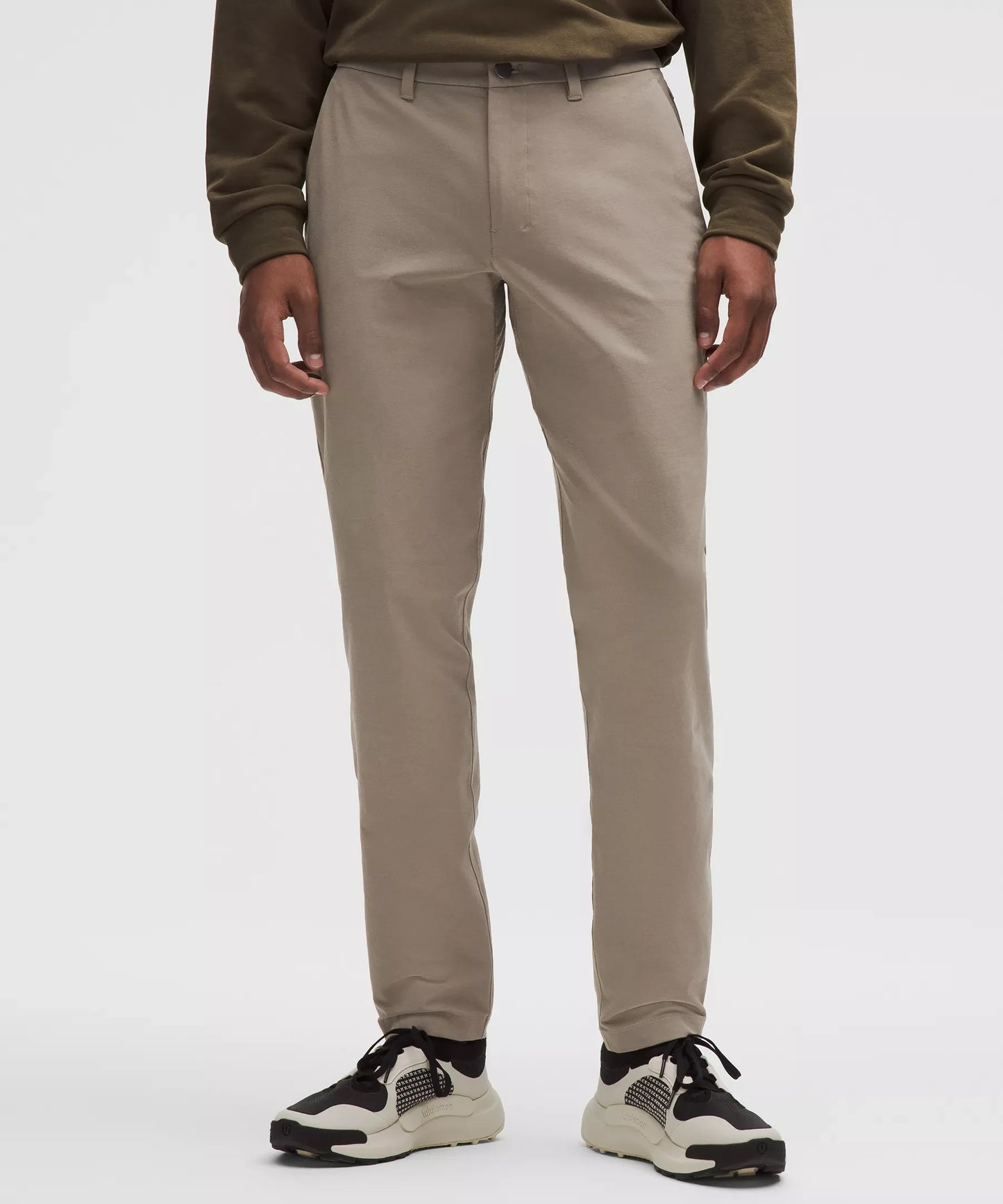 Pantalón de corte ajustado