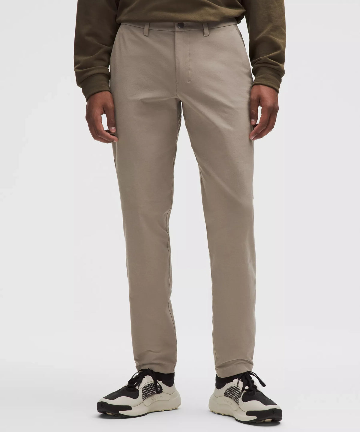 Pantalón de corte ajustado