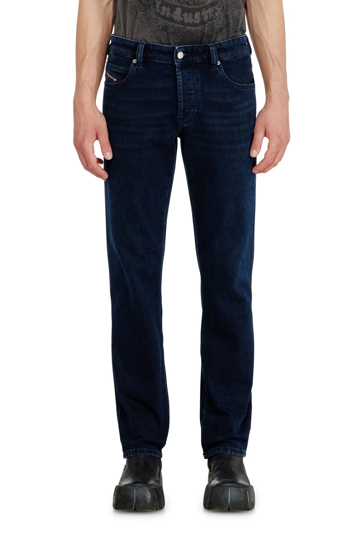 Jean color azul oscuro