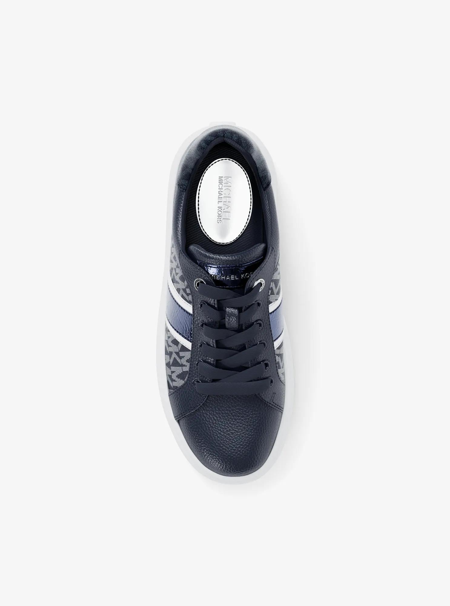 Tenis a rayas con plataforma