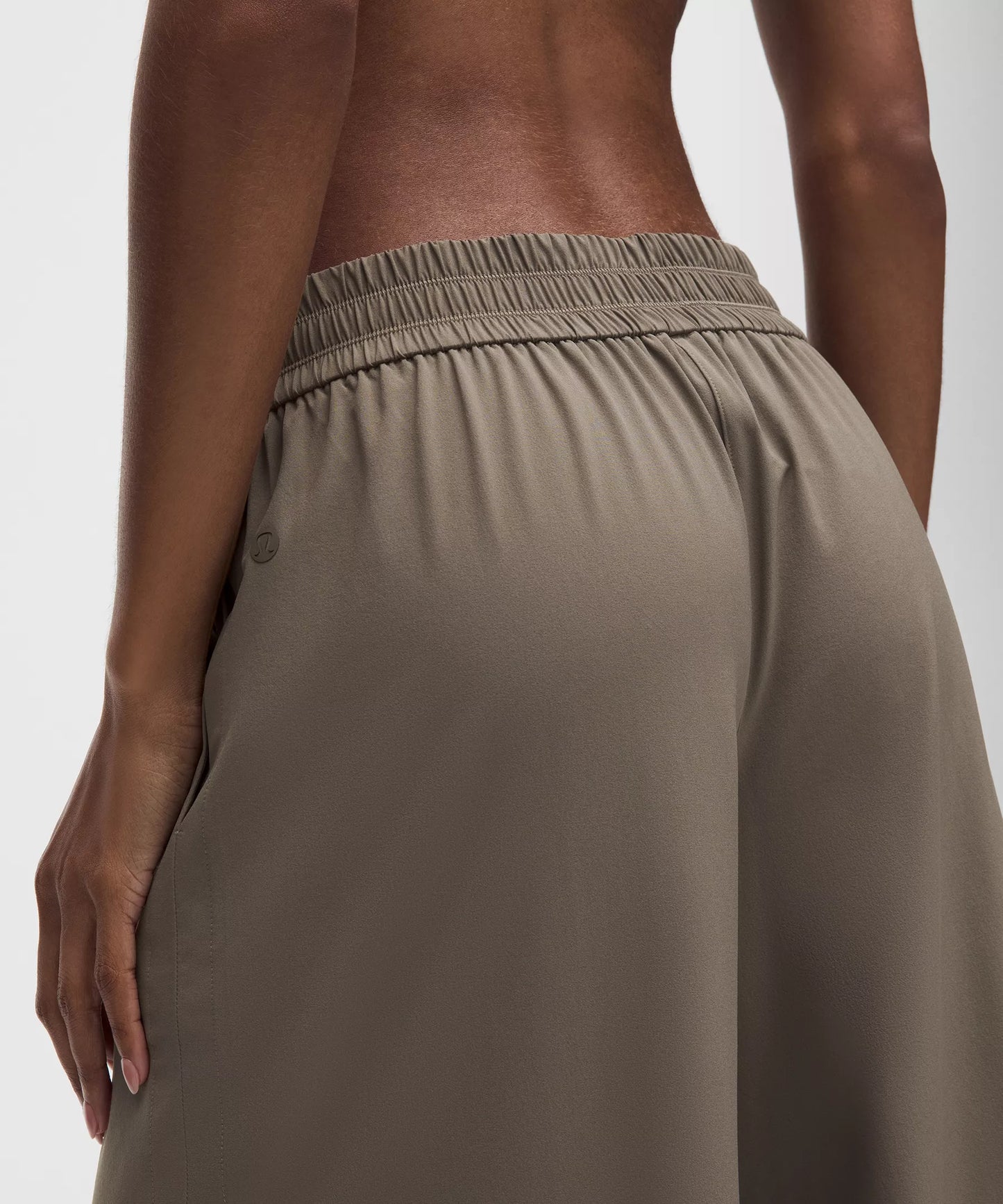 Pantalón de tiro medio