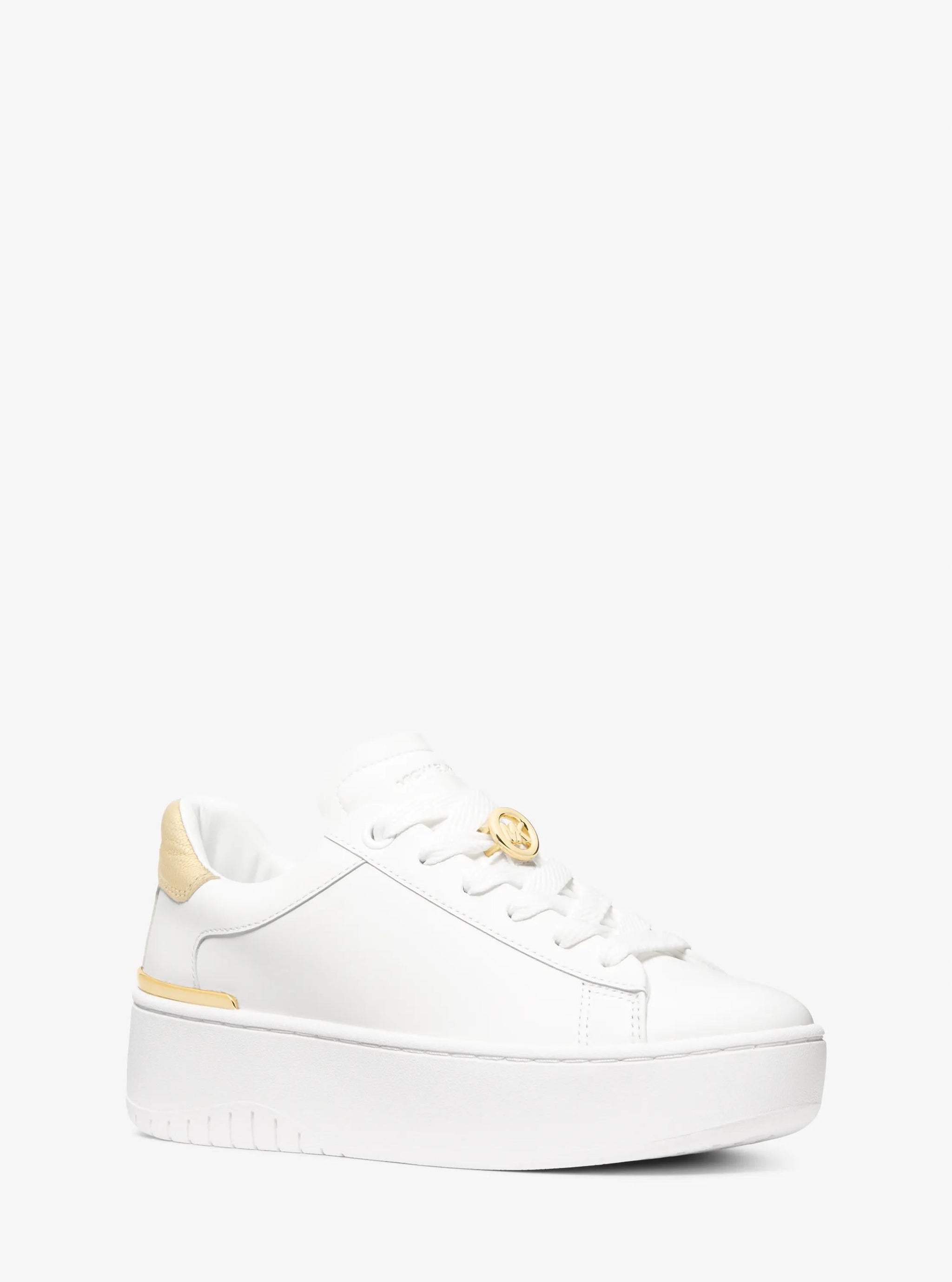 Tenis de cuero con plataforma