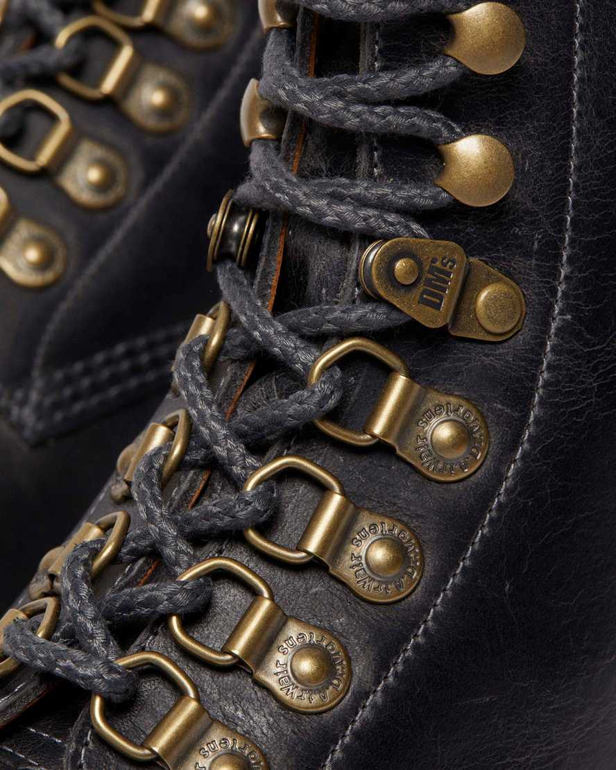 Botas de cuero con cordones