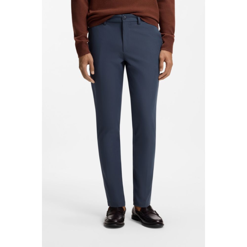 Pantalón de corte ajustado