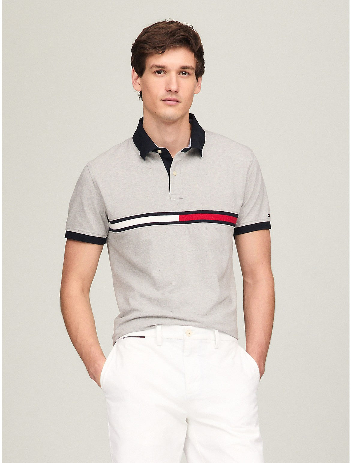 Polo de hombre a rayas con bordado
