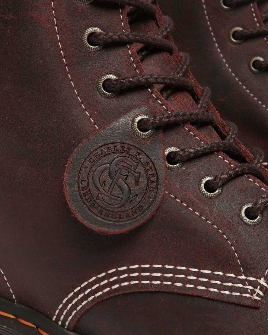 Botas con cordones