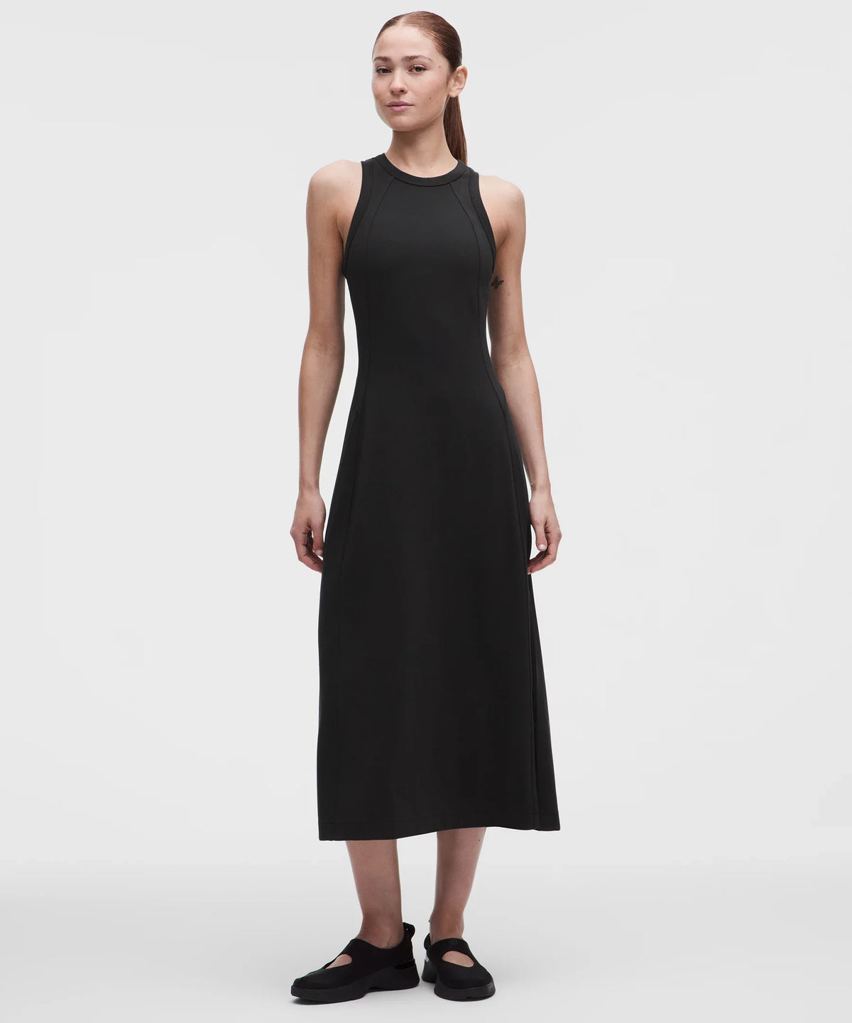Vestido midi con tejido acanalado