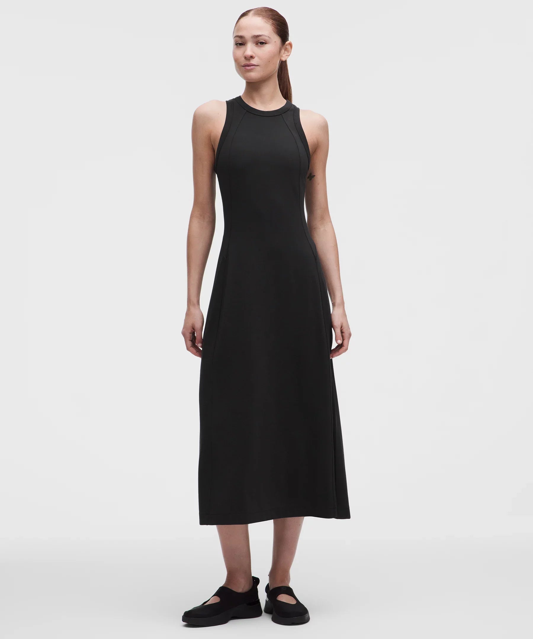 Vestido midi con tejido acanalado