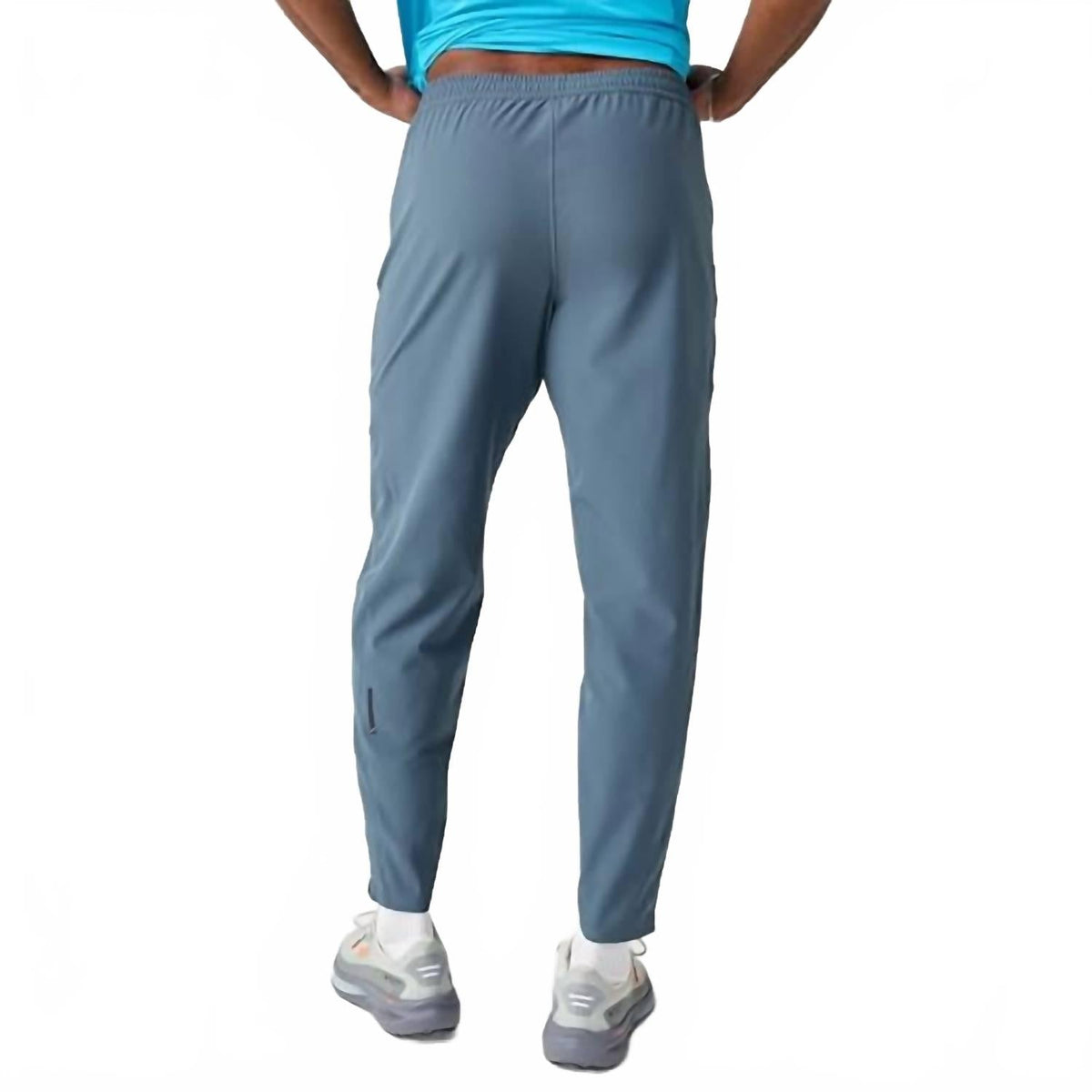 Pantalón resistente al agua color gris
