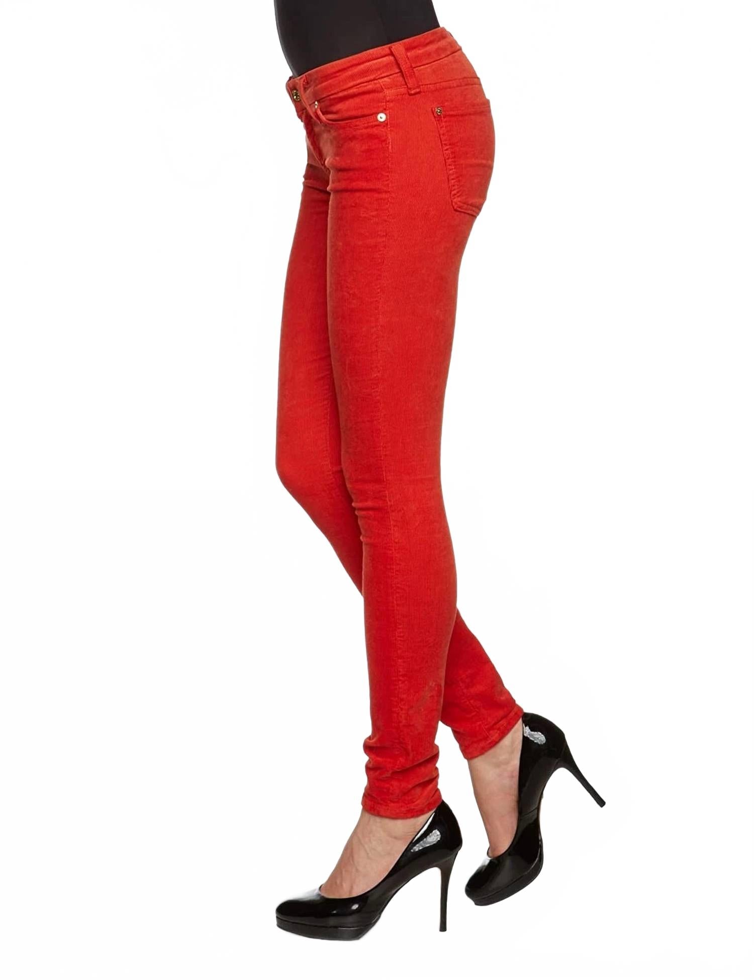 Pantalón de corte ajustado color naranja