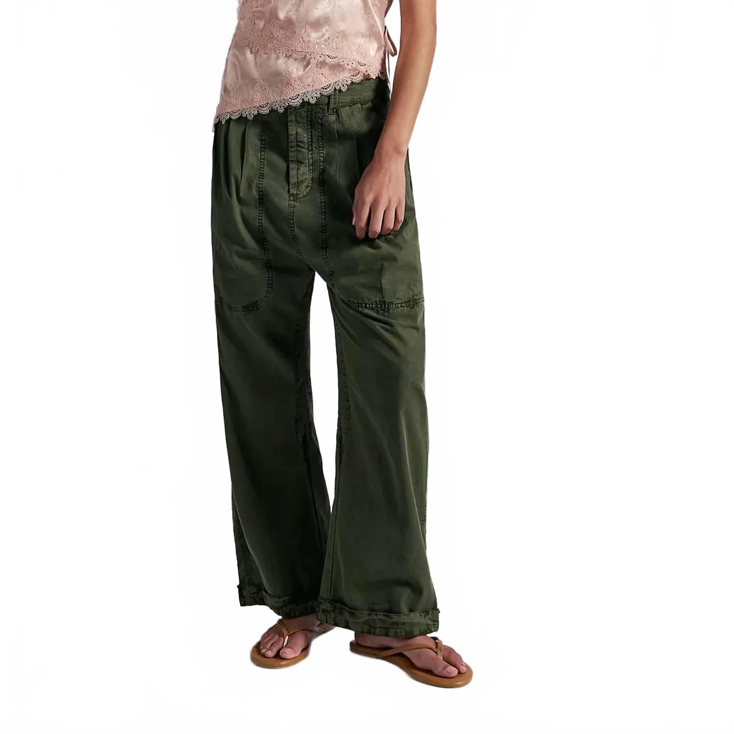 Pantalón de tiro bajo color verde