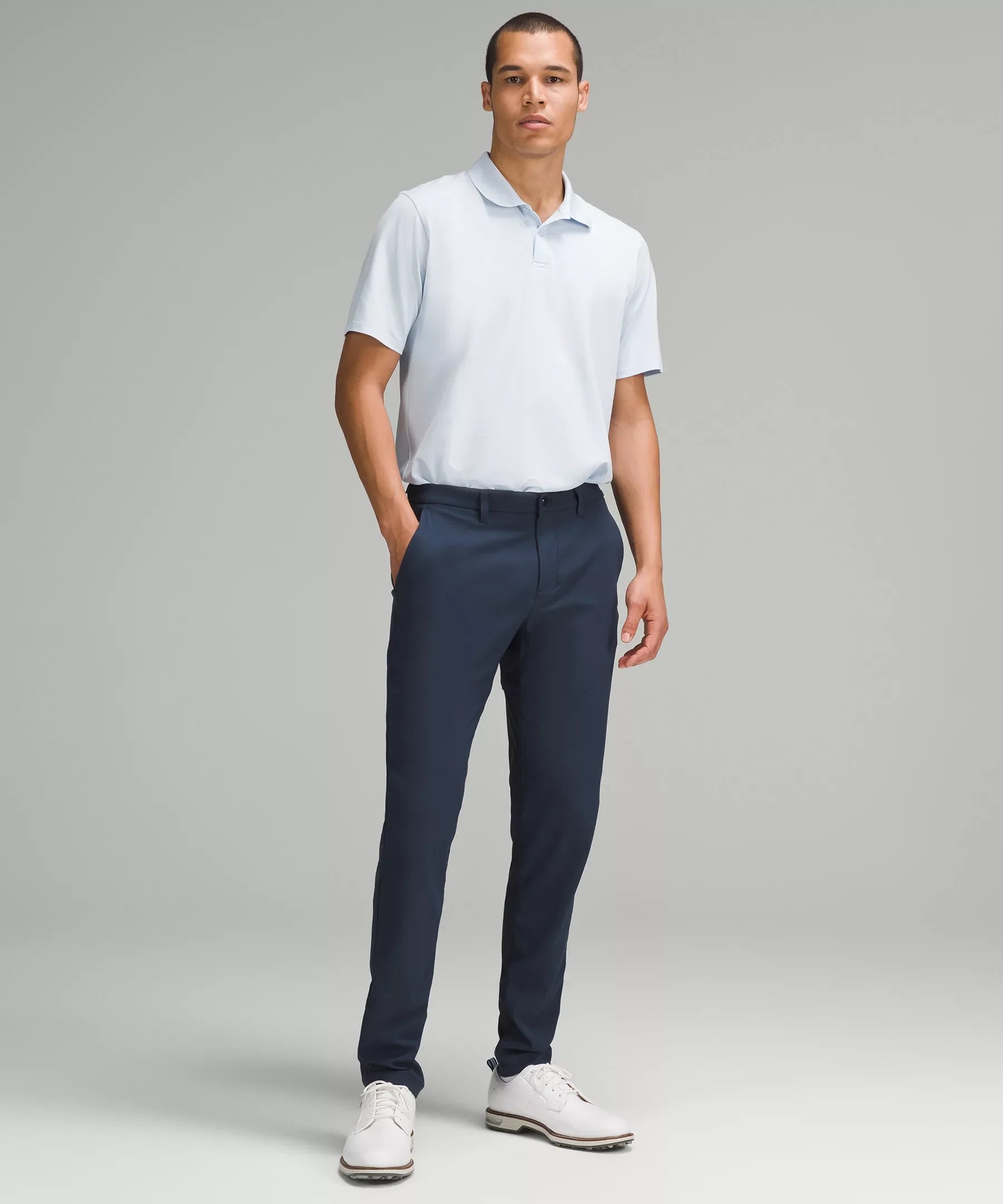 Pantalón de corte ajustado