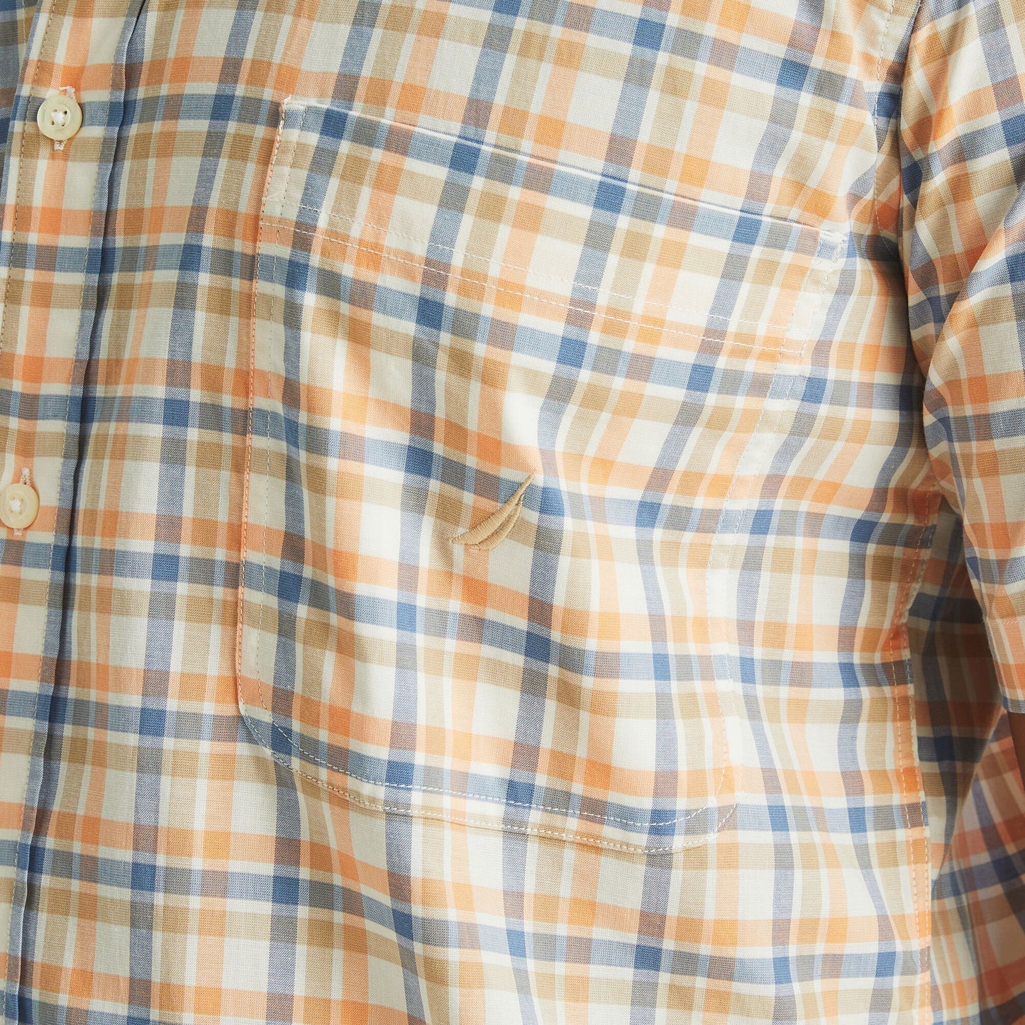 Camisa de hombre de manga corta a cuadros