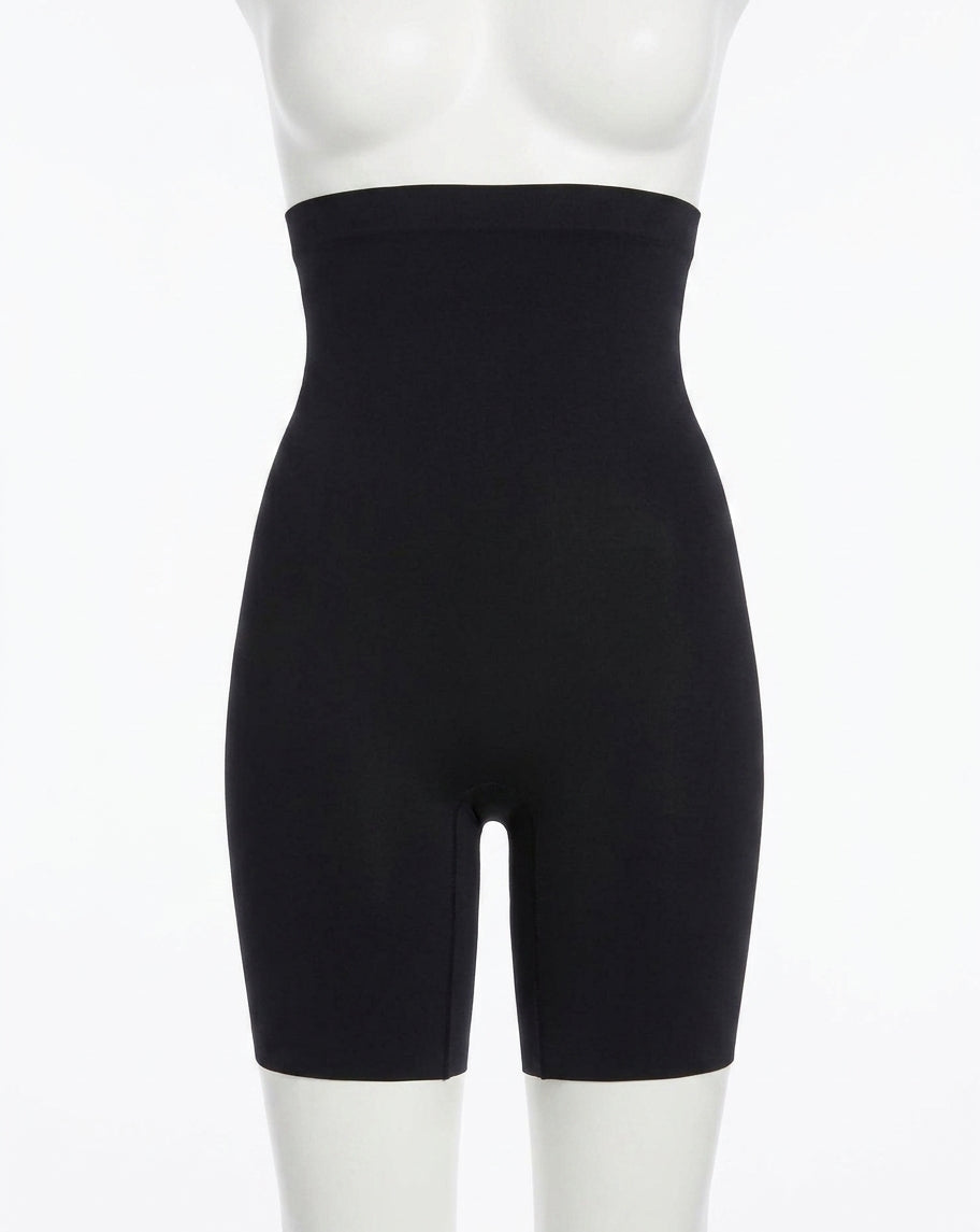 Short color negro
