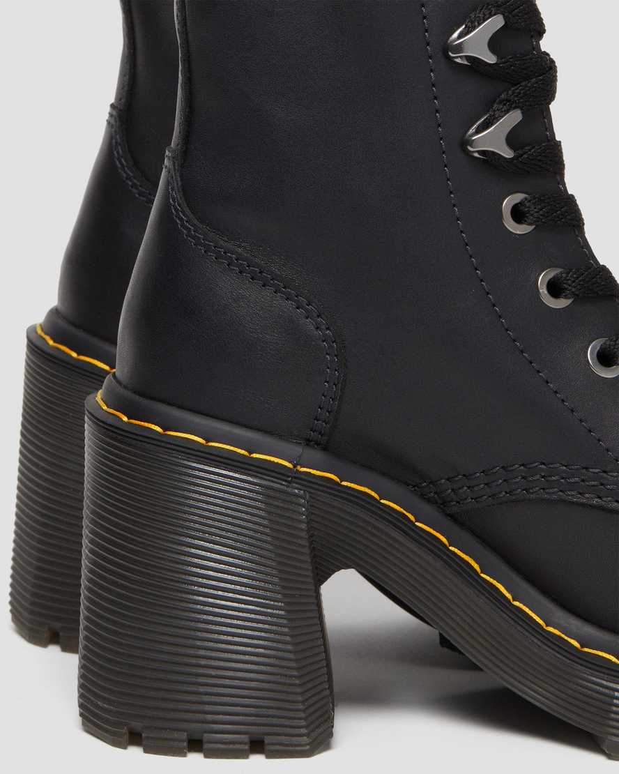 Botas de cuero con cordones