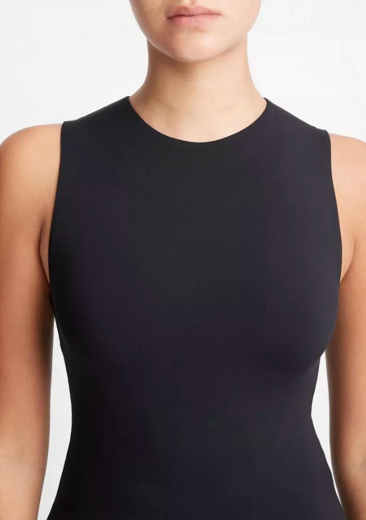 Camiseta sin mangas color negro