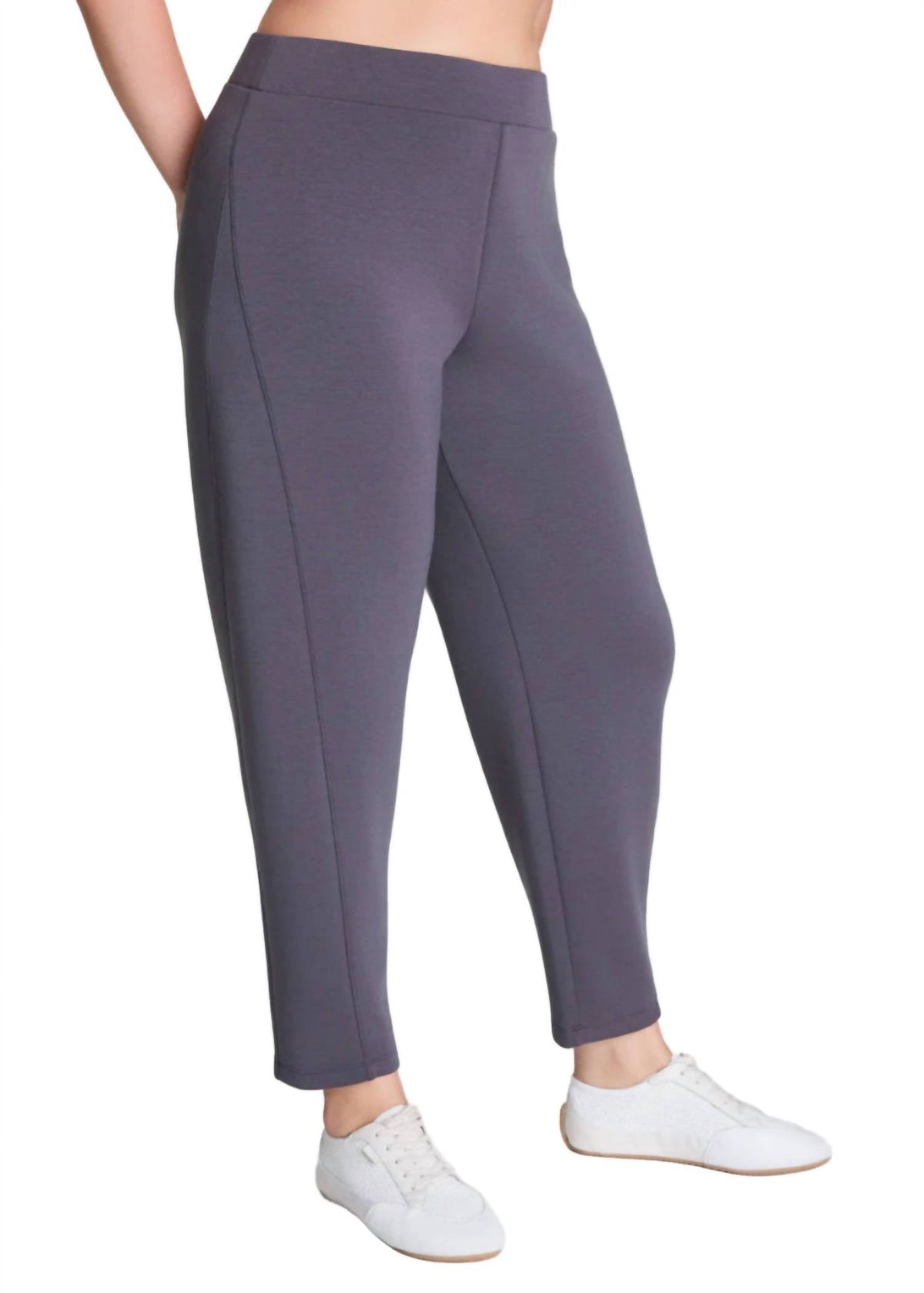 Pantalón color violeta