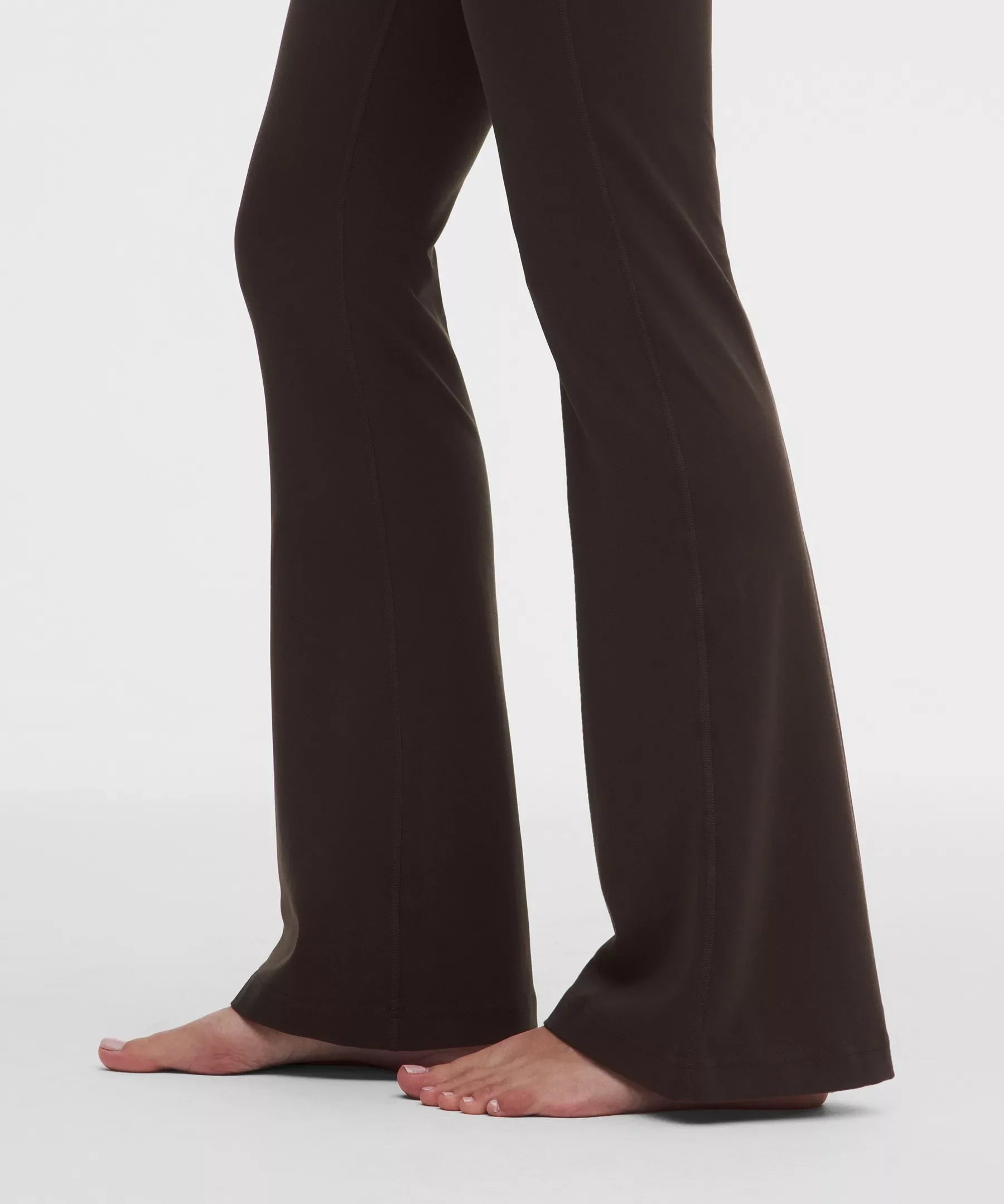 Pantalón de tiro alto