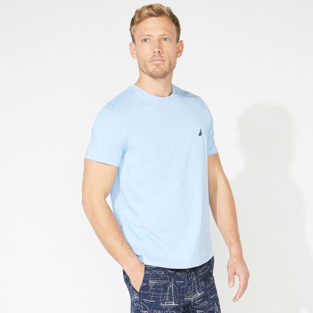 Camiseta de hombre con cuello redondo