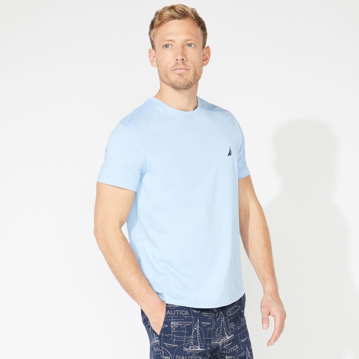 Camiseta de hombre con cuello redondo