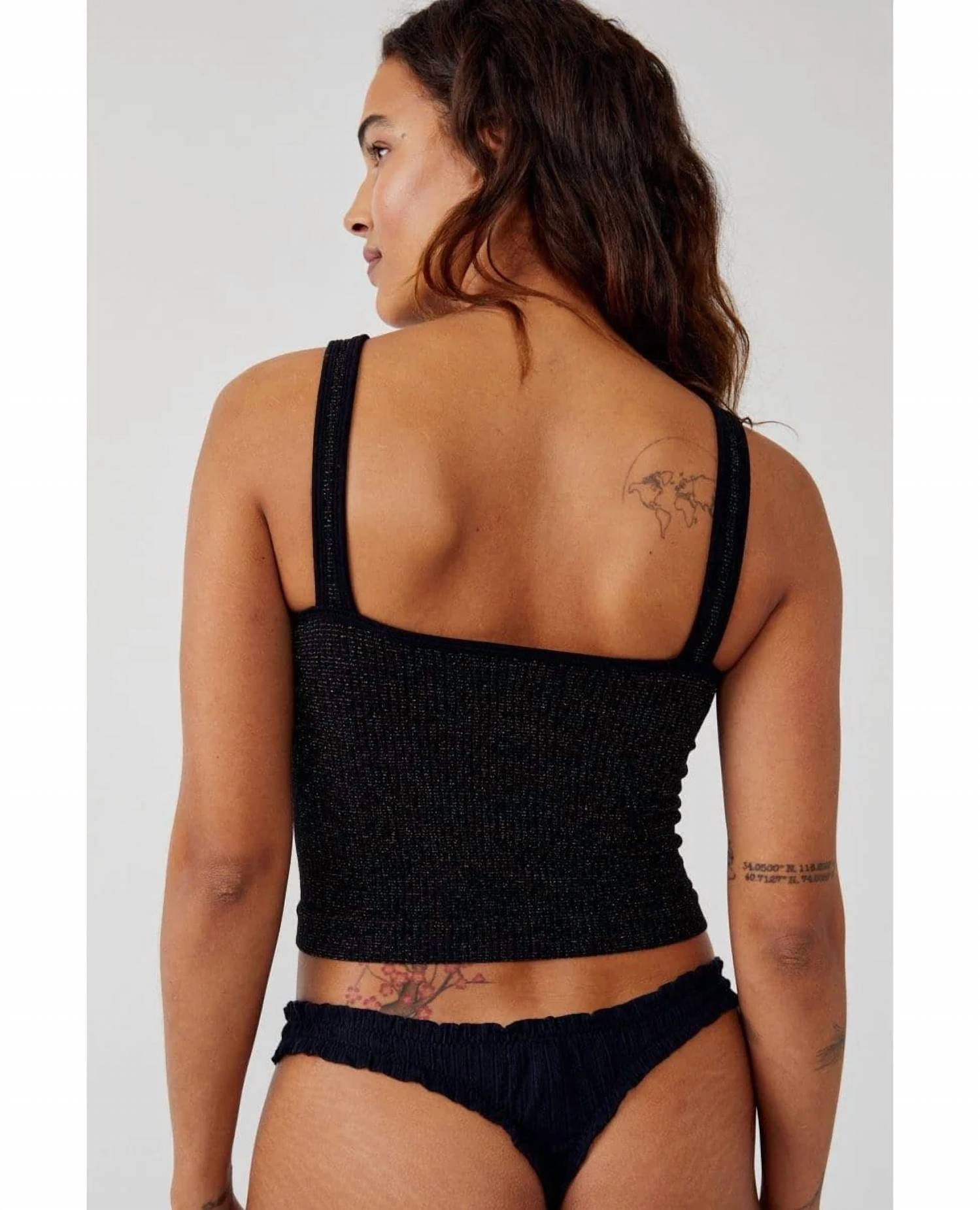 Top color negro