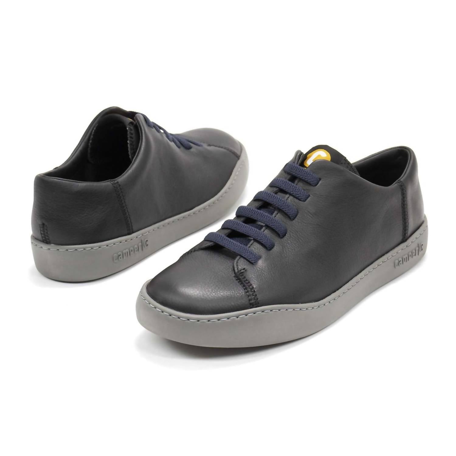 Tenis de hombre color negro