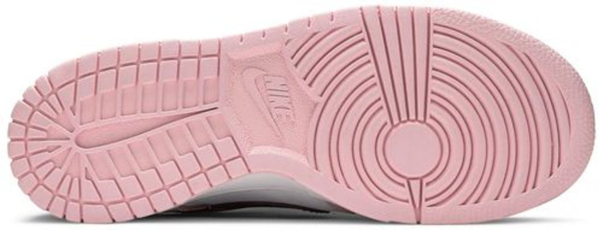 Calzado de mujer color blanco y rosado y rojo