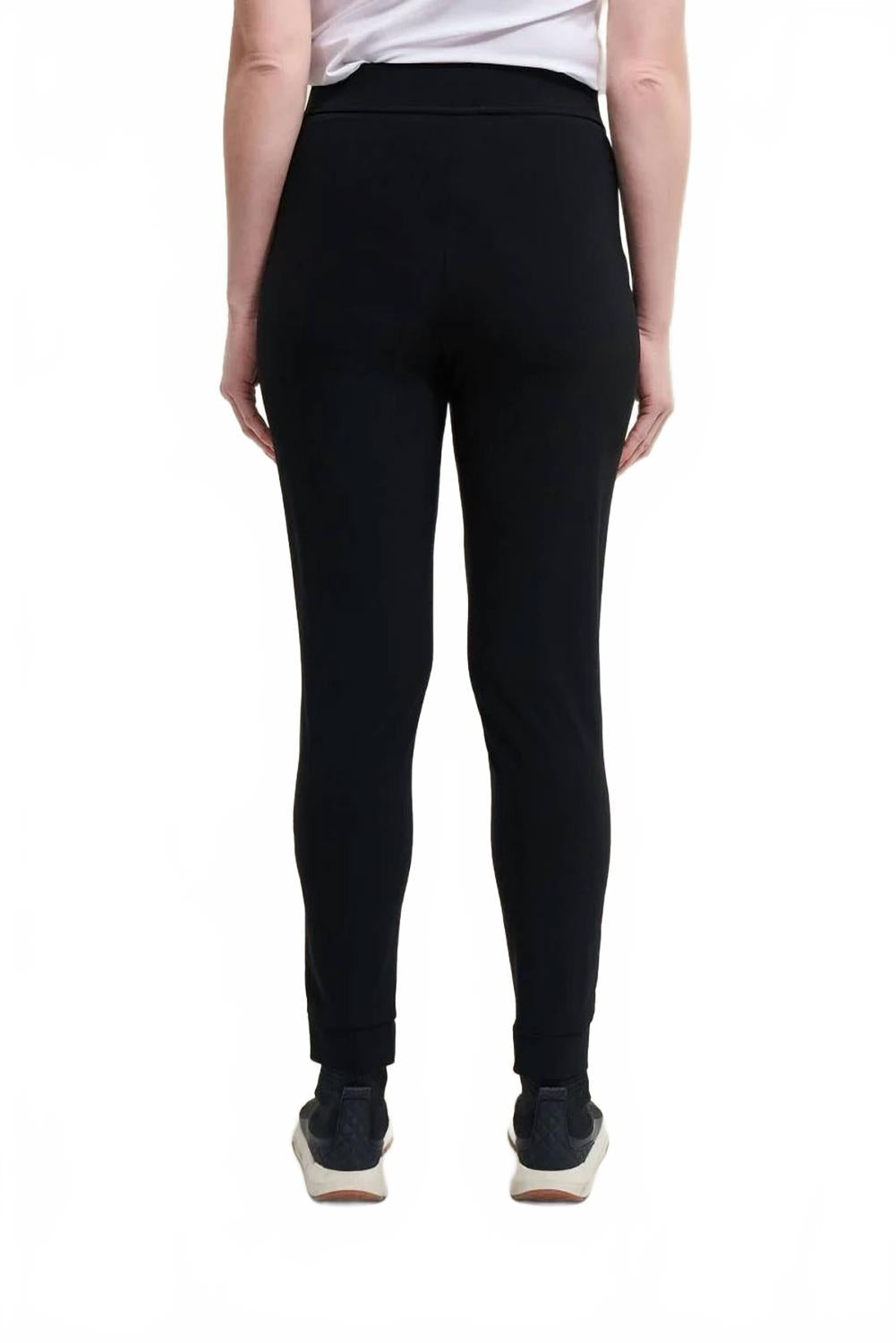 Pantalón deportivo color negro