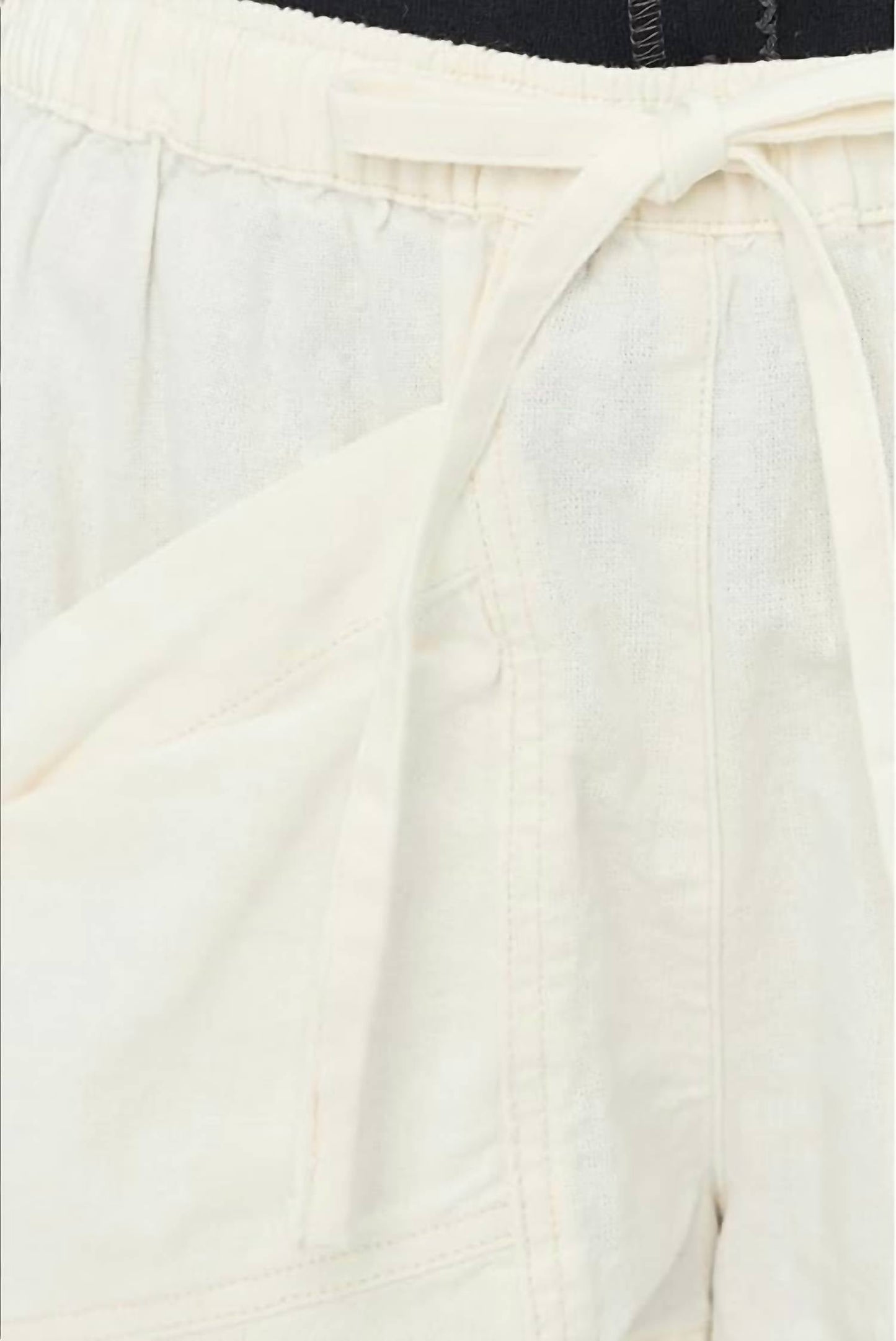 Short color blanco