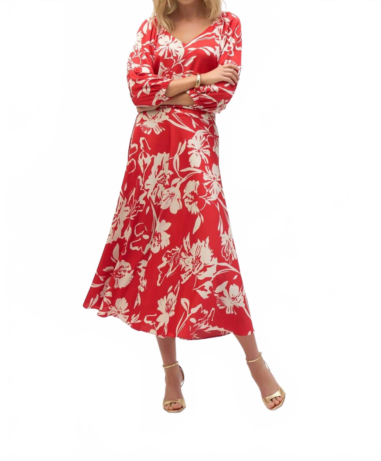 Blusa de satén con estampado floral color rojo y crema