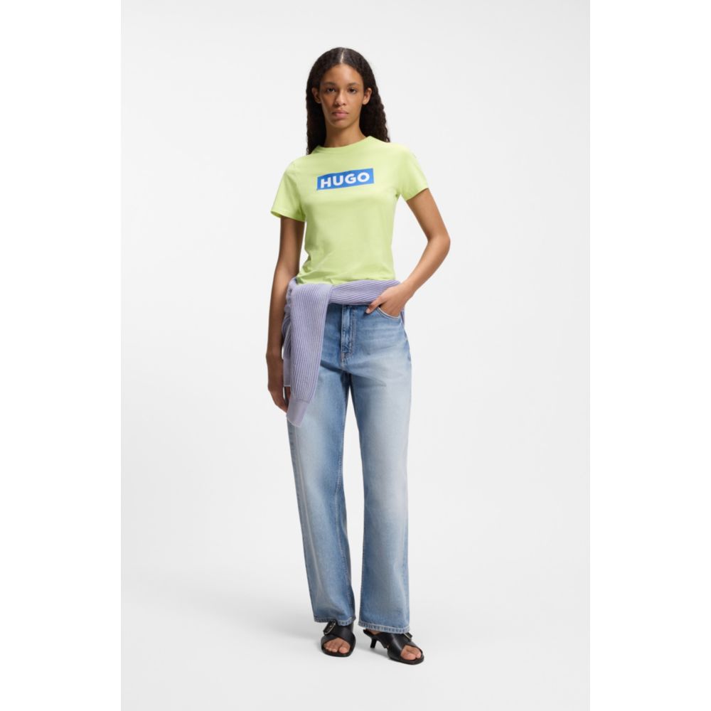 Camiseta de algodón de corte ajustado color azul