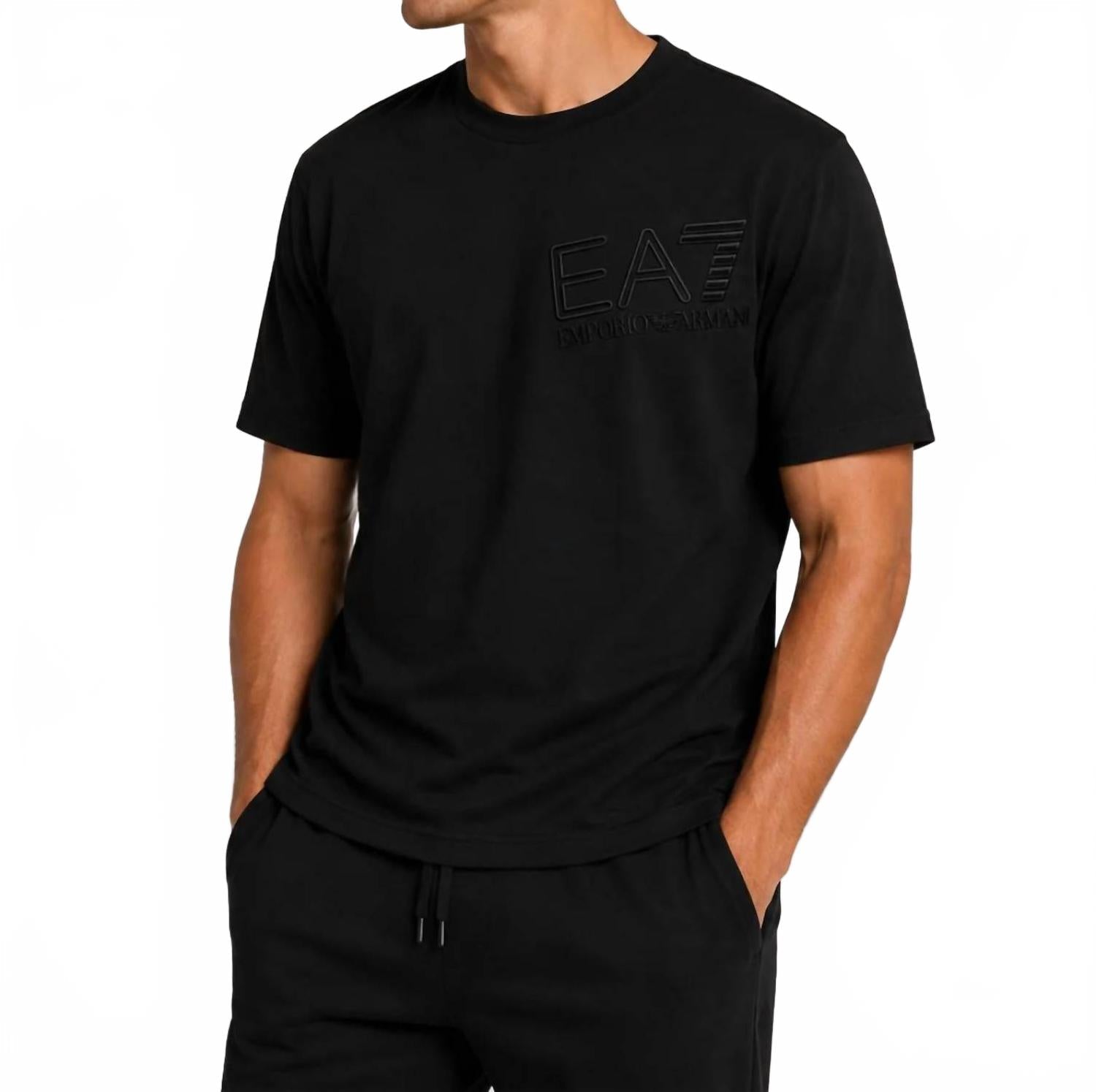 Camiseta color negro