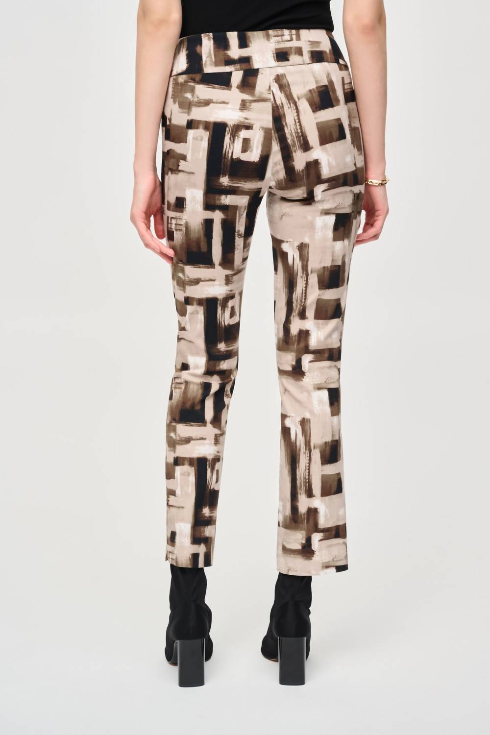 Pantalón de corte ajustado
