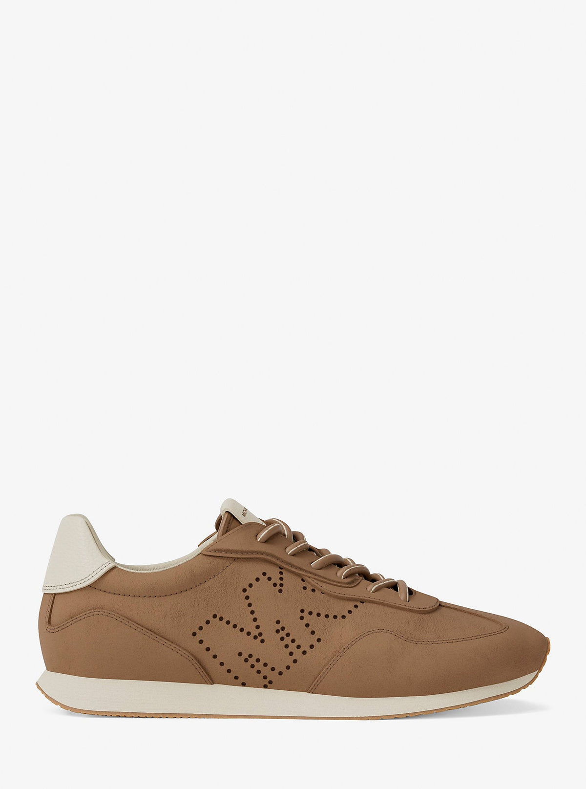 Tenis de gamuza