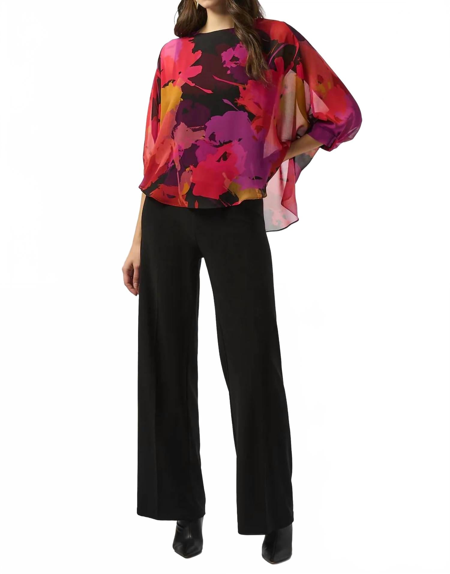 Top de gasa con estampado floral color negro