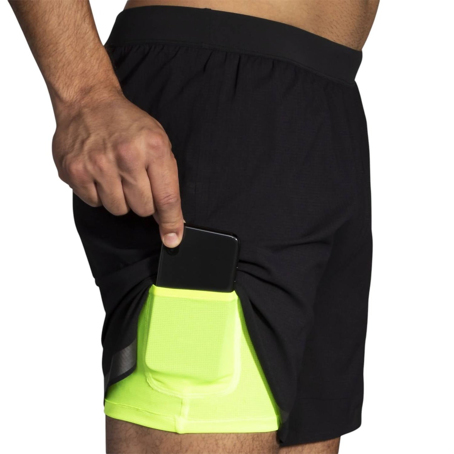 Short de hombre color negro