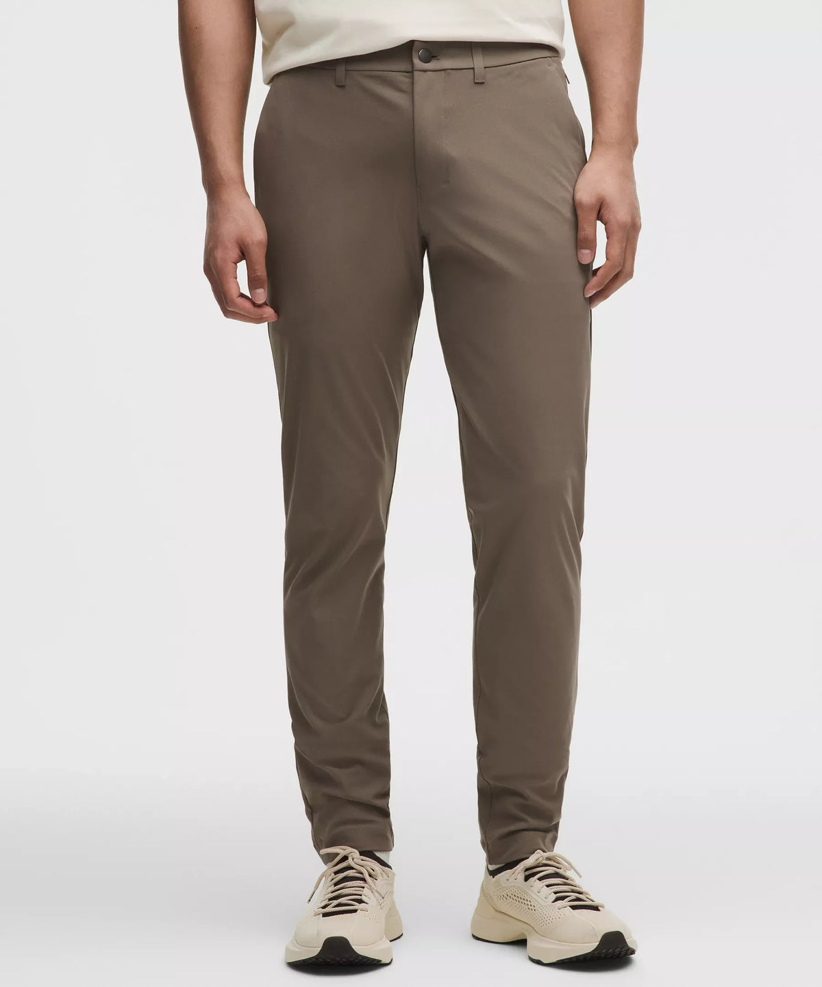 Pantalón de corte ajustado