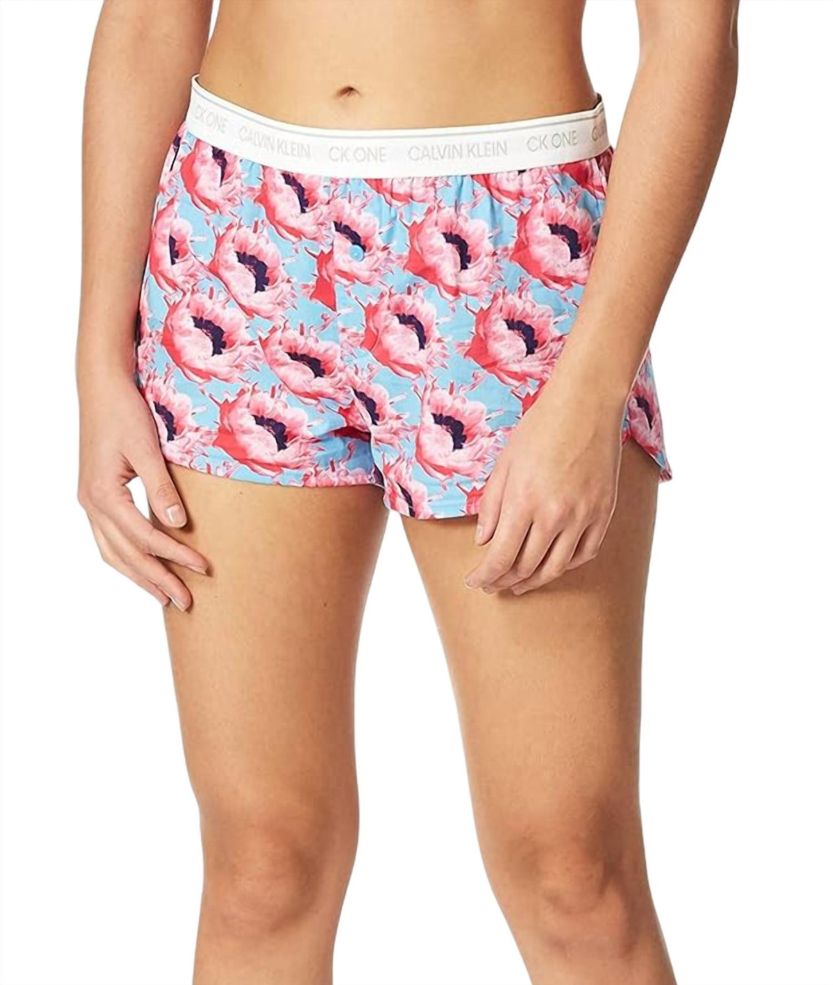 Short de algodón con estampado floral color rosado