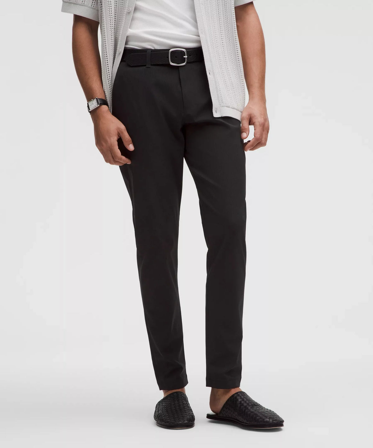 Pantalón de corte ajustado